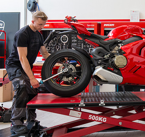 Ducati Service Hinterrad