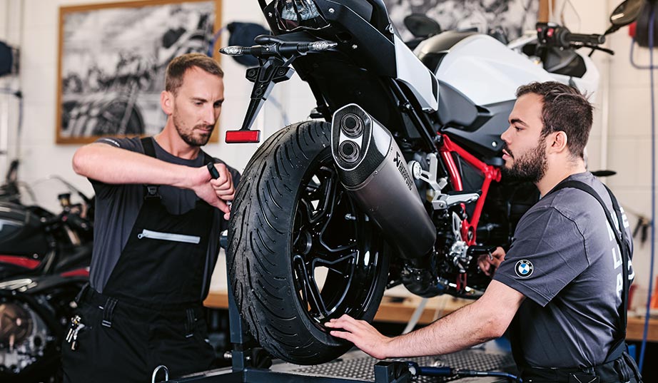 BMW Motorrad Service