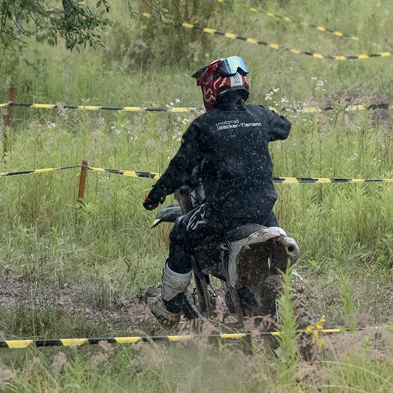 Triumph TF 250-X im Gelände