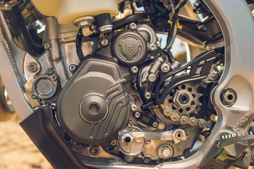 Triumph TF 450 E