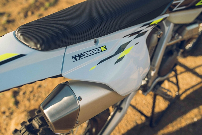 Triumph TF 250 E