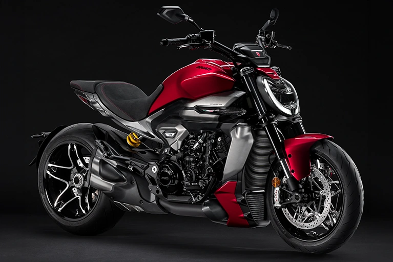 Ducati XDiavel V4