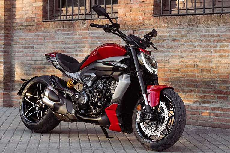 Ducati XDiavel V4