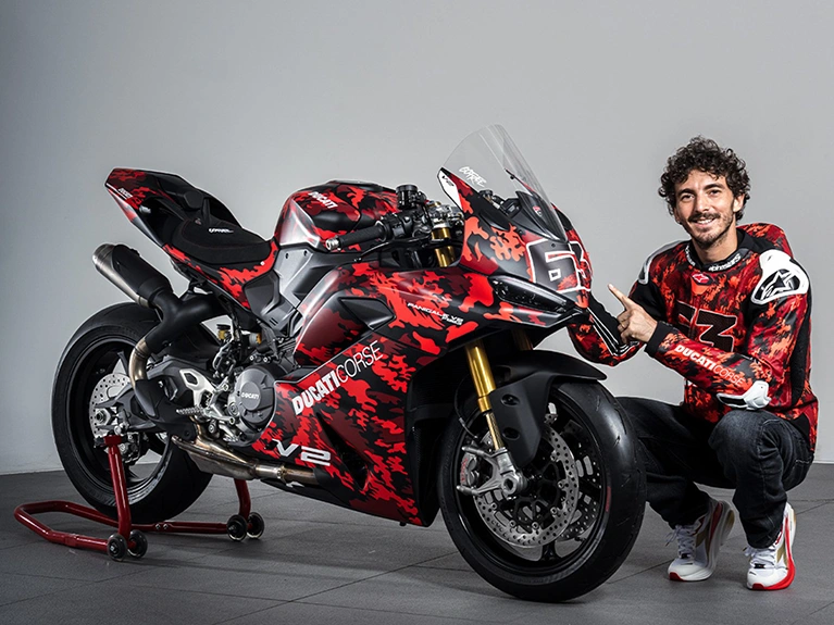Ducati Panigale V2_FB 63 Sonderedition