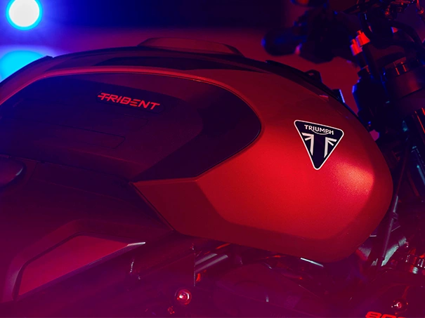 Triumph Trident 800_Tank