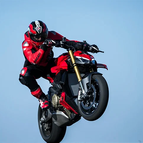 wheelie mit der streetfighter v2 - becker-tiemann - finanzierung