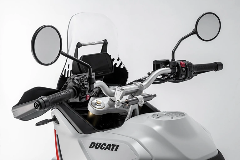 ducati-desertx-assistenzsysteme-becker-tiemann-motorrad