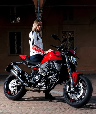 ducati-monster-galerie-3-becker-tiemann-motorrad